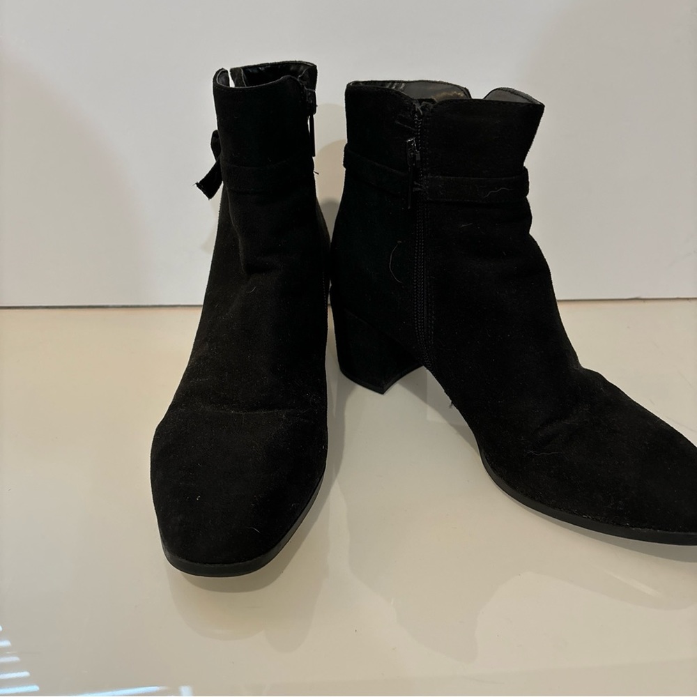 New with box, sexy, black, suede, boot, size 8